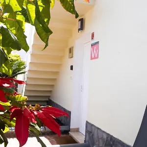 https://casa-isaura-bajamar.tenerifehoteles.net